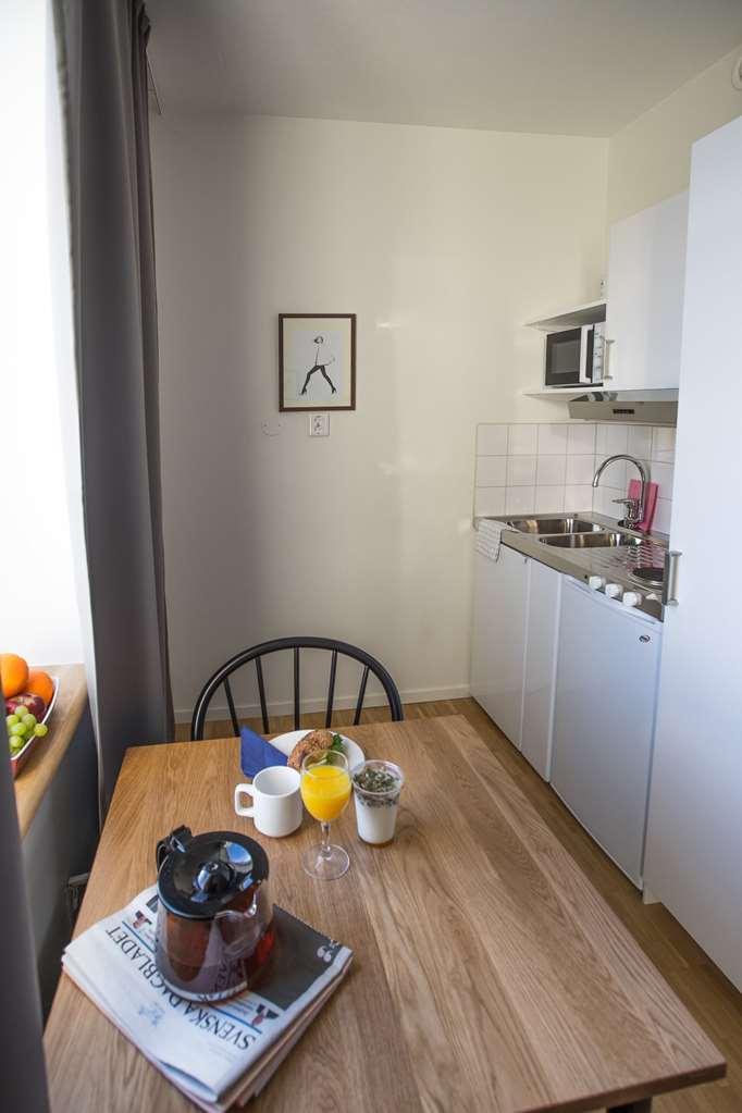 Biz Apartment Solna Room photo